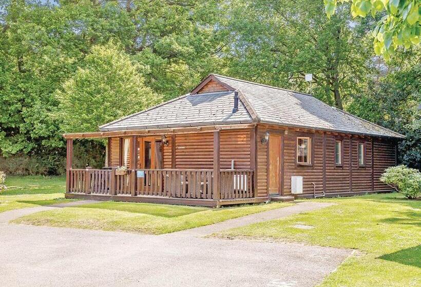 Номер Стандарт, Tilford Woods Lodge Retreat