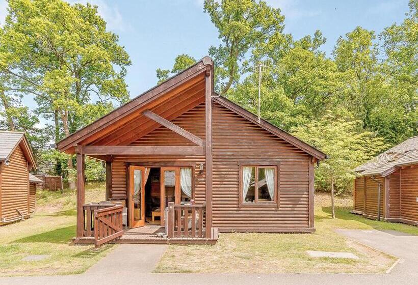 Номер Стандарт, Tilford Woods Lodge Retreat