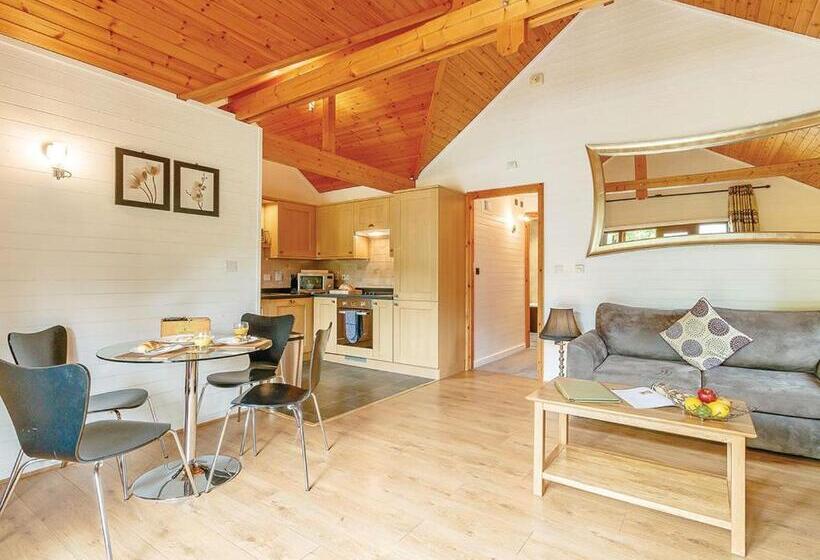 Номер Премиум, Tilford Woods Lodge Retreat
