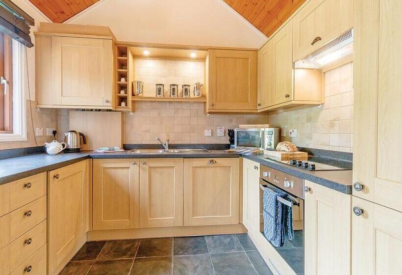 Номер Премиум, Tilford Woods Lodge Retreat