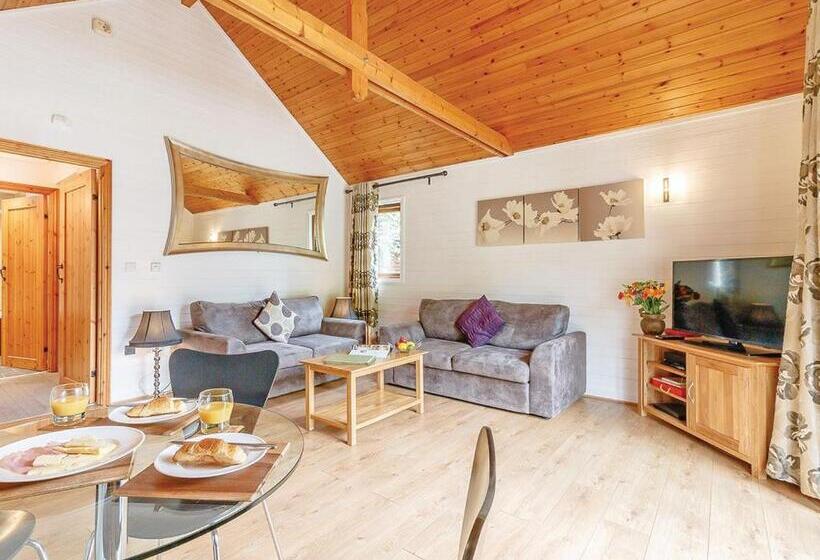 Номер Премиум, Tilford Woods Lodge Retreat
