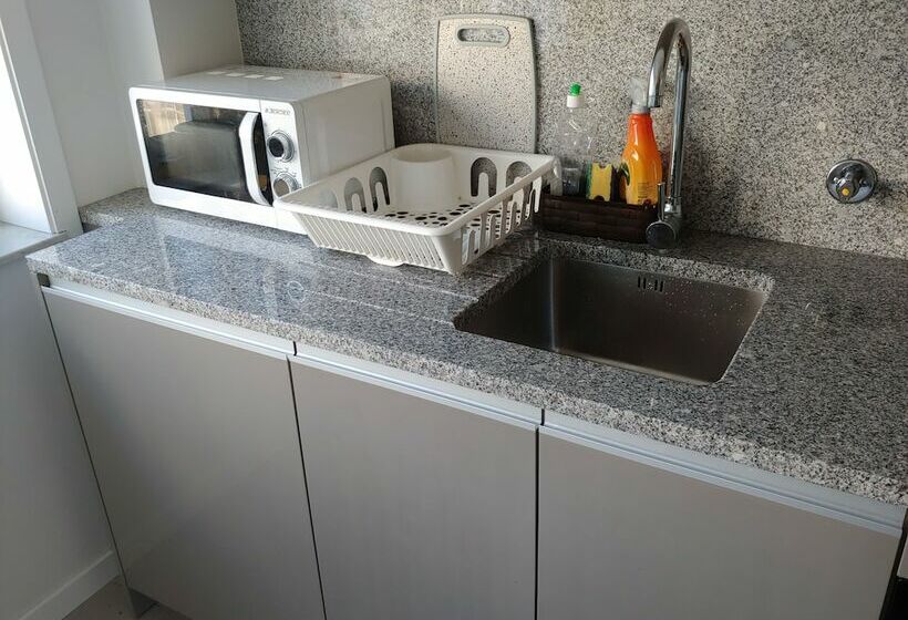 اتاق خانوادگی, Bossa Nova Guesthouse