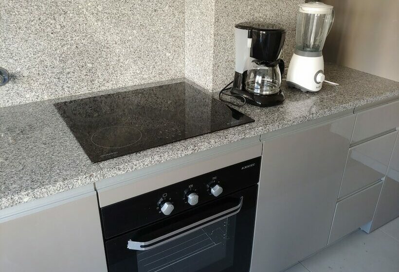 اتاق خانوادگی, Bossa Nova Guesthouse