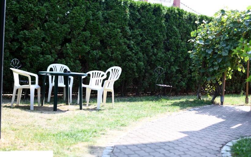 غرفة قياسية رباعية, Noclegi16