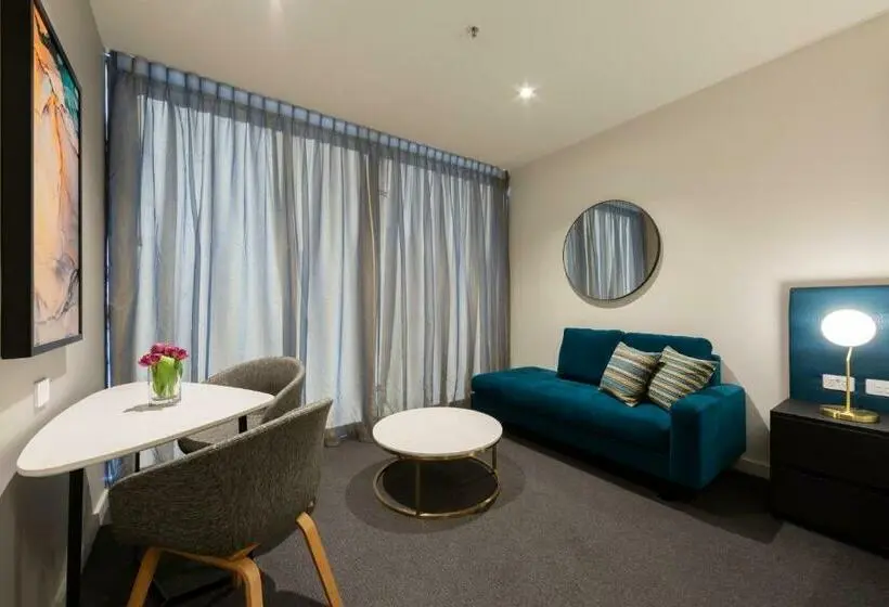 キングサイズベッドのスーペリアルーム, Mercure Canberra Belconnen