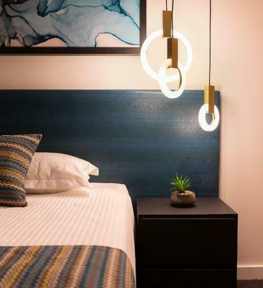 חדר סופריור עם מיטת קינג, Mercure Canberra Belconnen