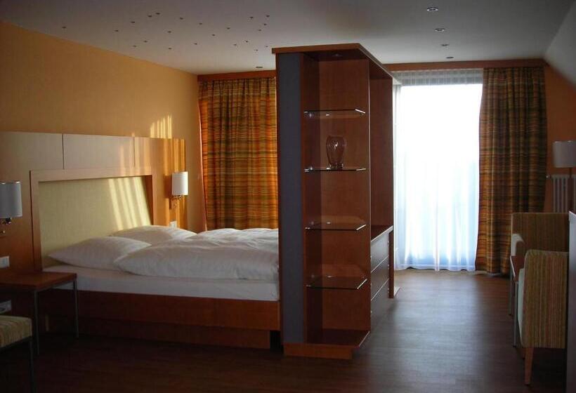 Suite Júnior Vista Parque, Gasthof Siller