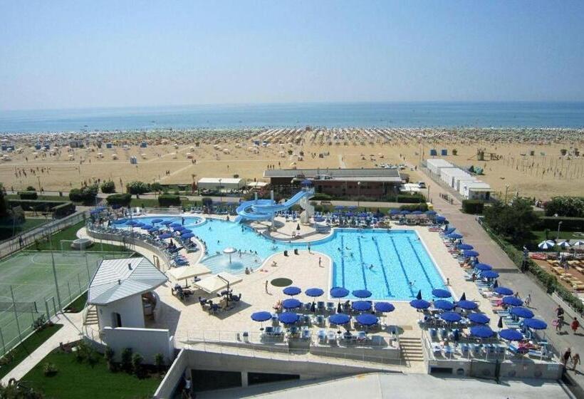 اتاق خانوادگی با چشم‌انداز دریا, Lido Bibione Beach