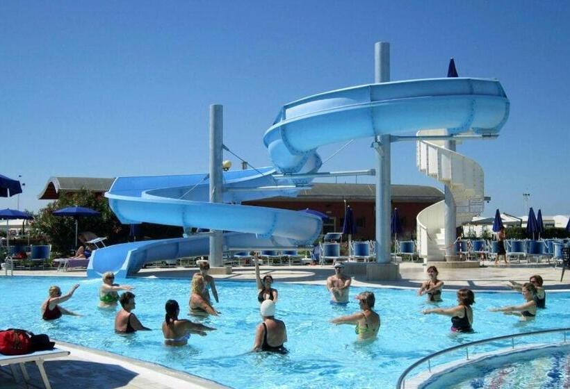 سوییت جونیور با چشم‌انداز دریا, Lido Bibione Beach