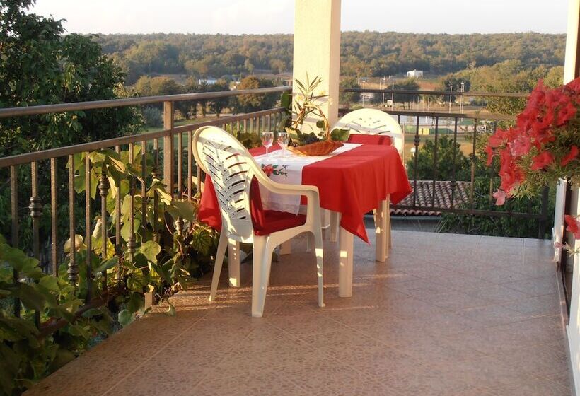 شقة غرفة نوم واحدة ذات إطلالة جانبية على البحر, House Coki