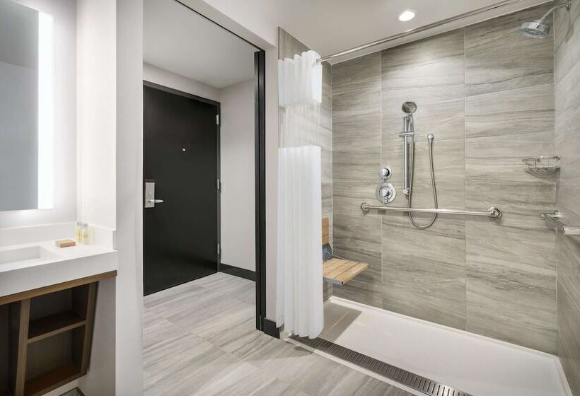 Standard Room 2 Double Beds