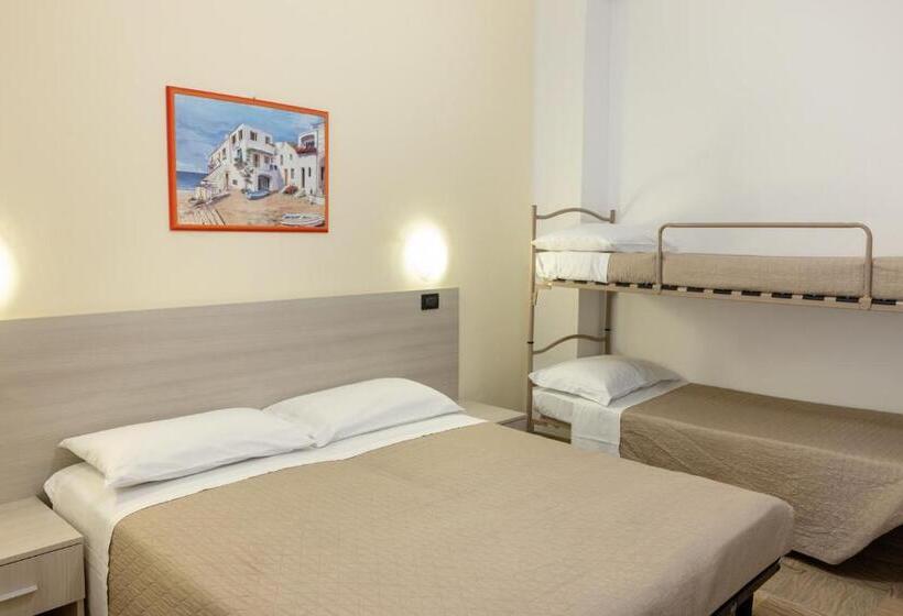 Четырехместный Номер Стандарт с Балконом, Giordo