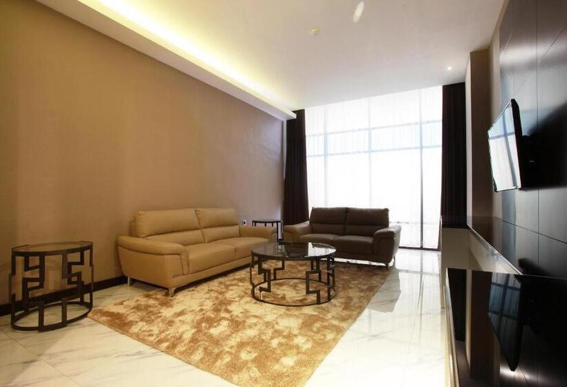 Президентский Люкс, Grand Karlita Hotel Purwokerto