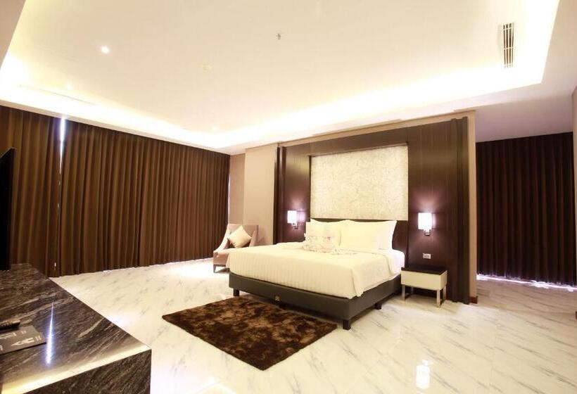 סוויטה נשיאותית, Grand Karlita Hotel Purwokerto