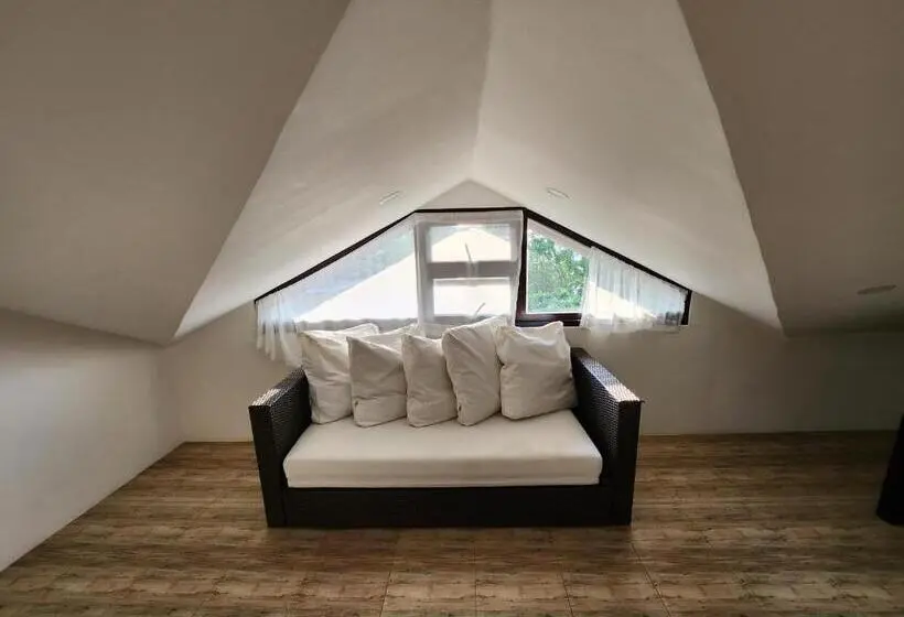 Standard-huone King-vuode, Veronicas Inn