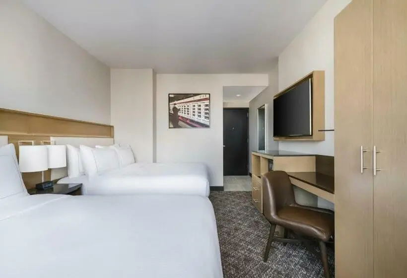 Standard-huone 2 Parivuodetta, Doubletree By Hilton New York Times Square South