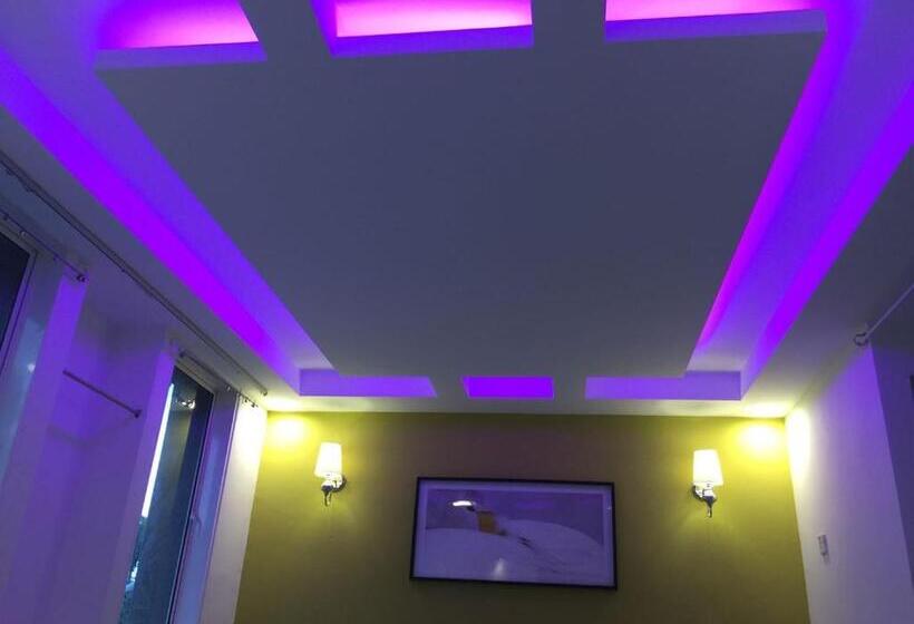 اتاق لوکس با تخت بزرگ, 7 Star