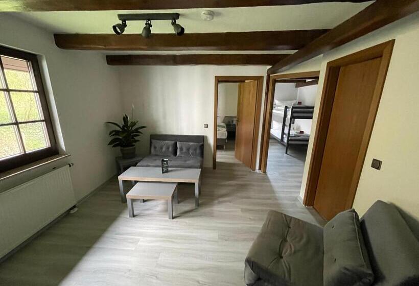 家庭工作室, Landhotel Der Distelhof Mit Scheunencafé