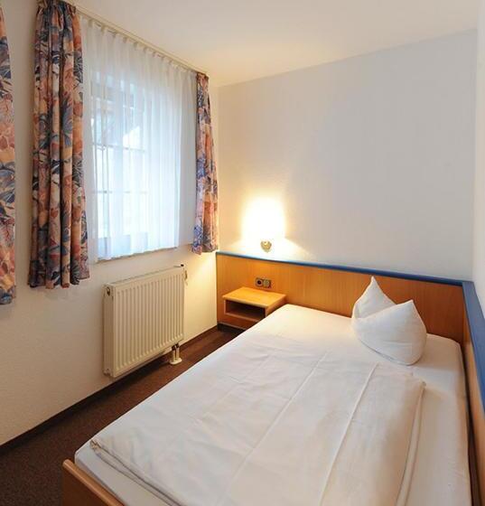 标准单人间, Landhotel Der Distelhof Mit Scheunencafé