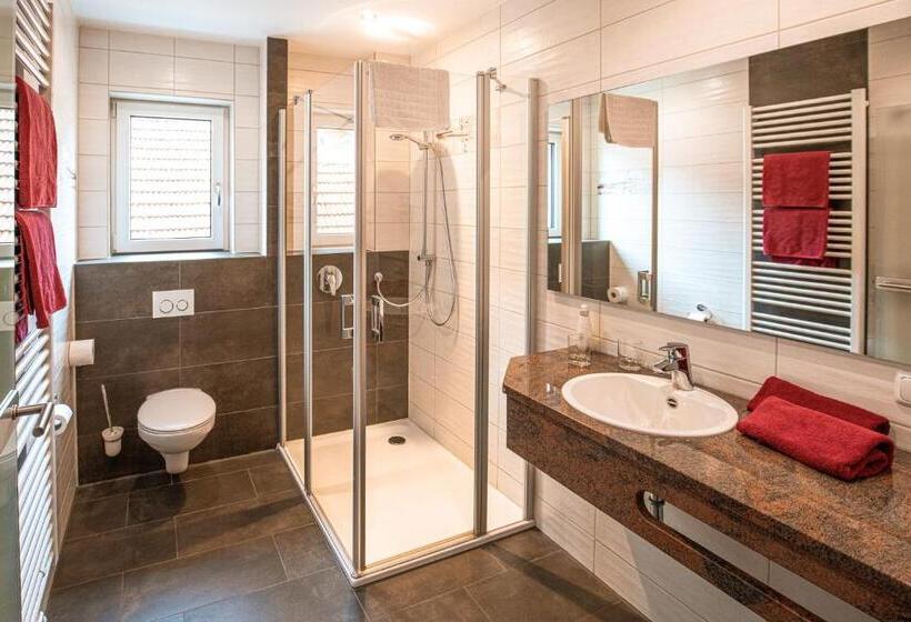 חדר דלוקס עם מרפסת, Landgastohf Thiem