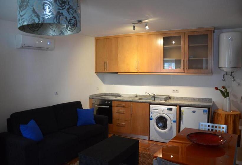 استودیوی استاندارد, Abade João