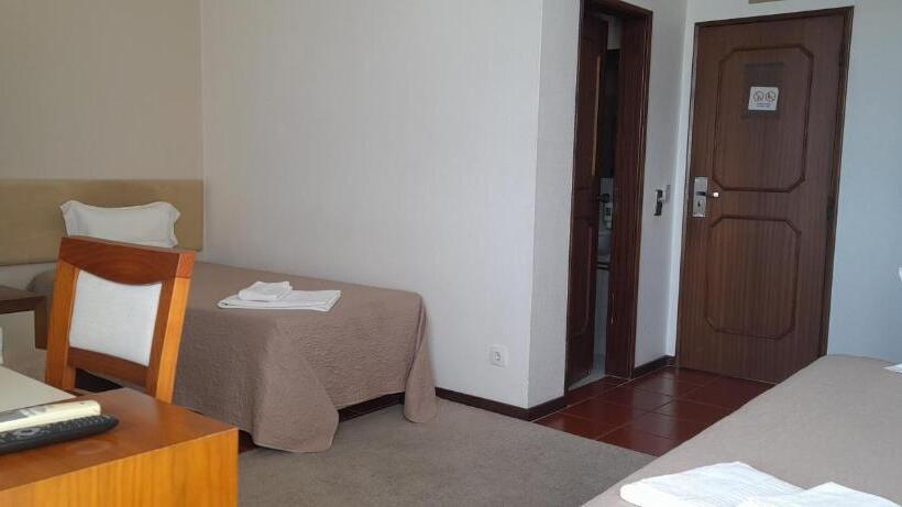 اتاق استاندارد, Abade João