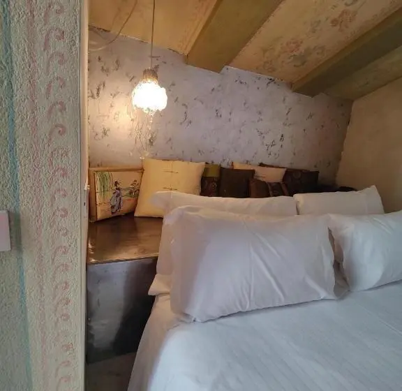 スタンダードルーム, Casa Baladin Camere Di Charme E Agronidi Dell'open Garden