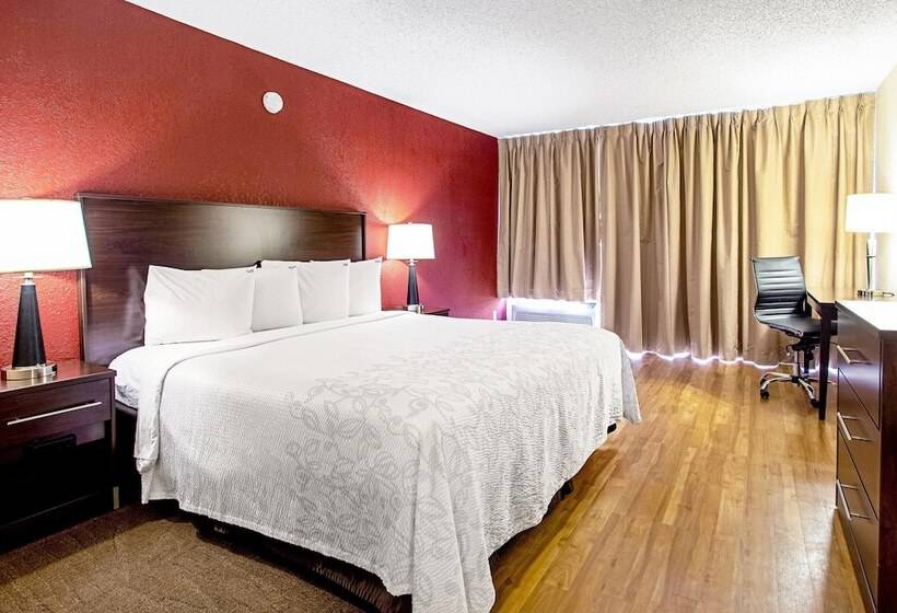 Люкс, Red Roof Inn Plus+ Wichita East