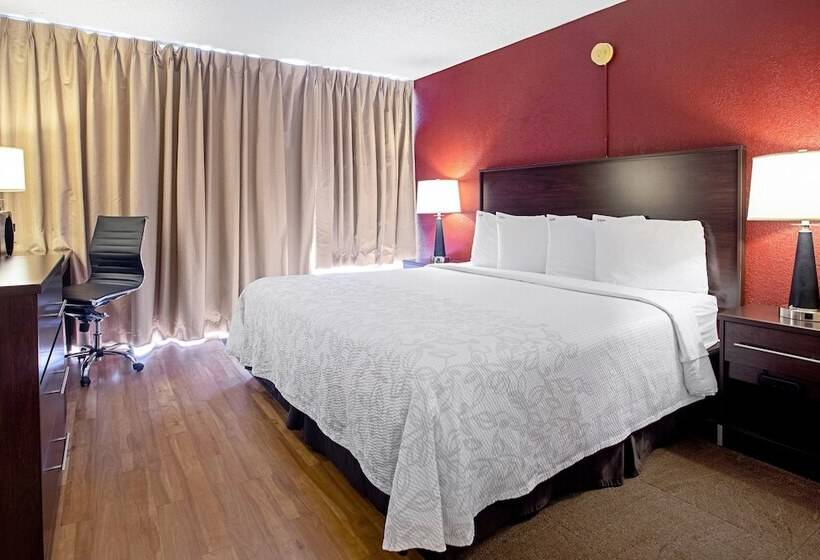 Номер Премиум, Red Roof Inn Plus+ Wichita East