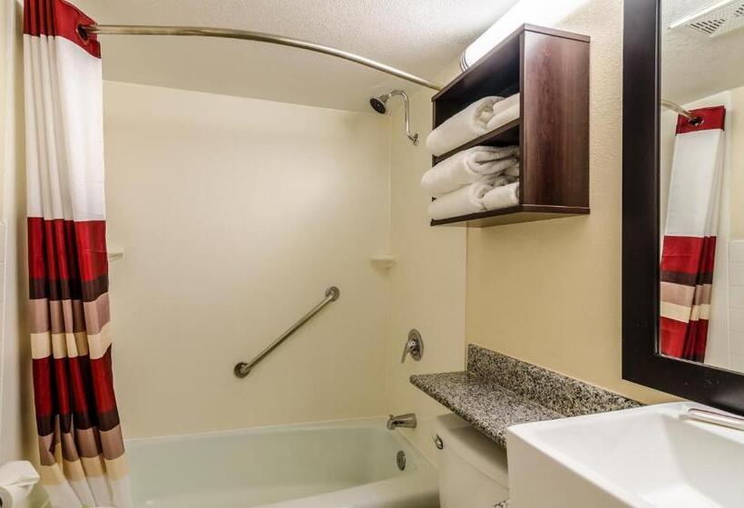 Люкс Кровать Кинг, Red Roof Inn Plus+ Wichita East