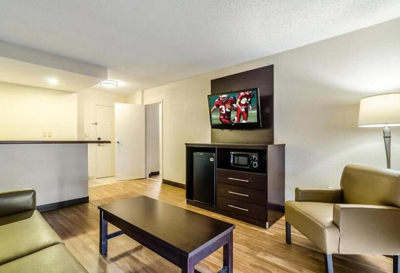 Люкс, Red Roof Inn Plus+ Wichita East