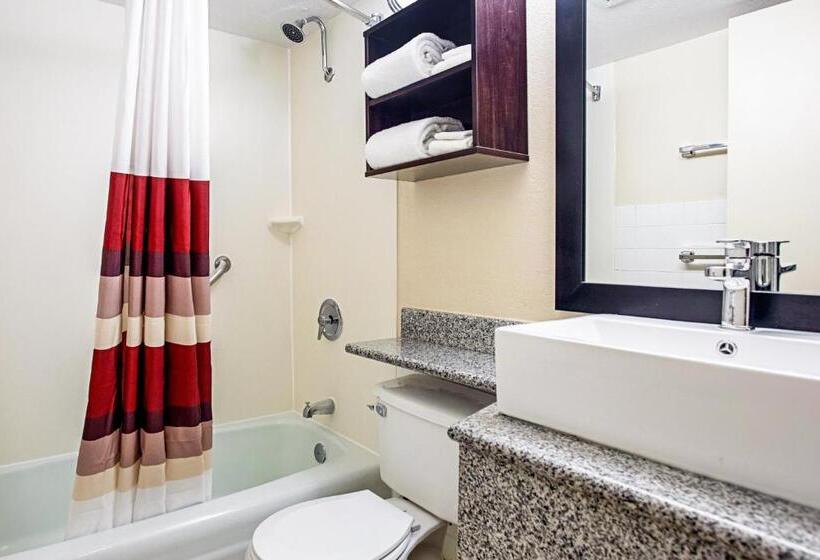 Номер Премиум, Red Roof Inn Plus+ Wichita East