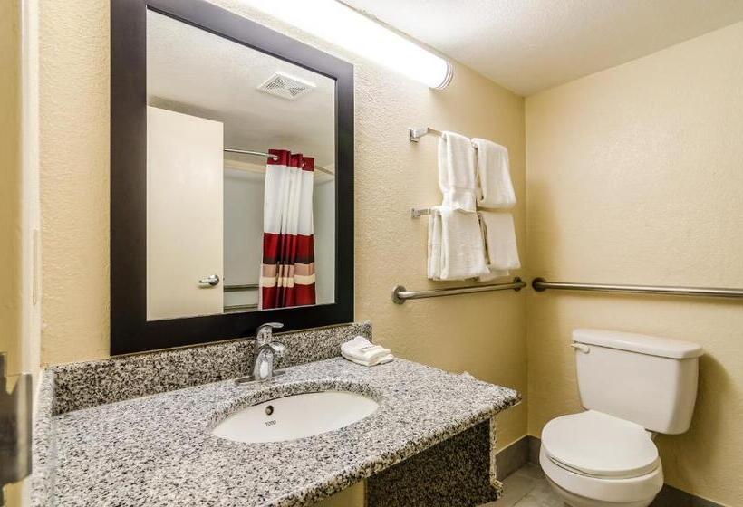 Номер Deluxe Адаптированный для Инвалидов, Red Roof Inn Plus+ Wichita East