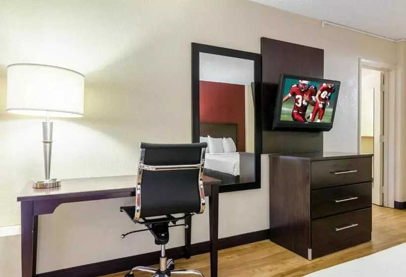 اتاق استاندارد برای معلولان, Red Roof Inn Plus+ Wichita East