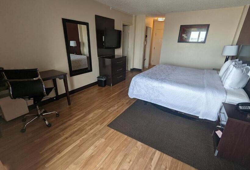 Люкс 2 Спальни, Red Roof Inn Plus+ Wichita East