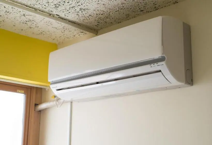 اتاق استاندارد یک تخته با سرویس بهداشتی مشترک, Hostel Q