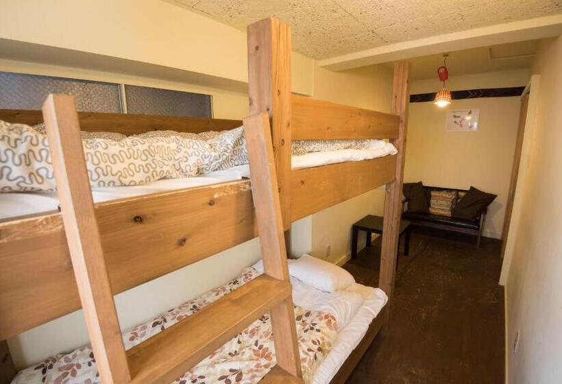 带共用浴室的标准房间, Hostel Q