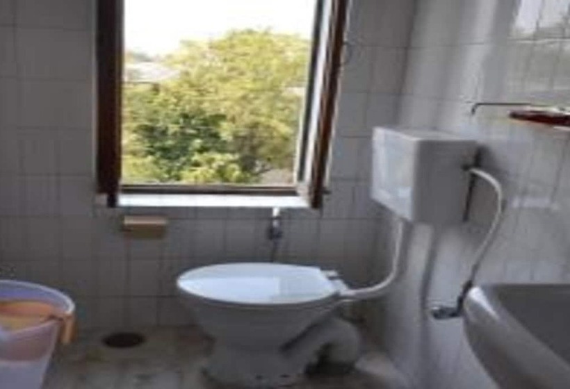スタンダードルーム, Snehdeep Guest House