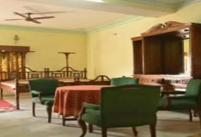 ファミリールーム, Snehdeep Guest House