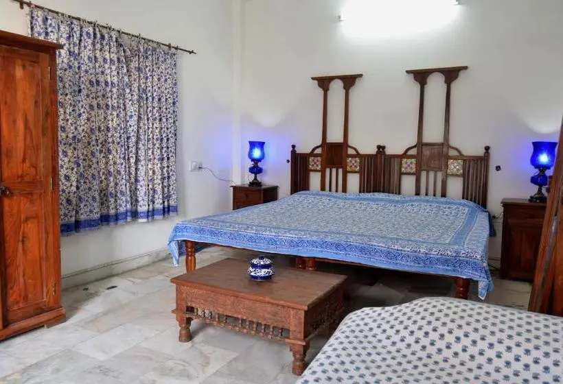 ファミリールーム, Snehdeep Guest House