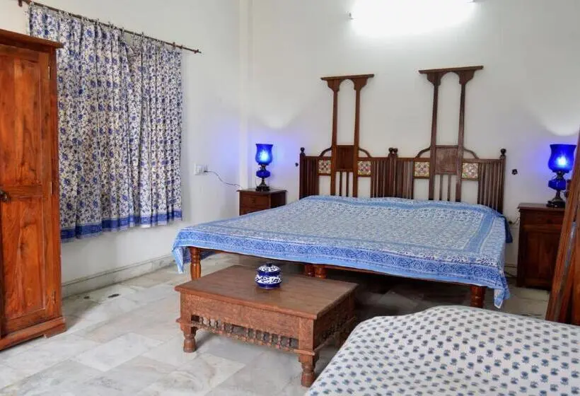 ファミリールーム, Snehdeep Guest House
