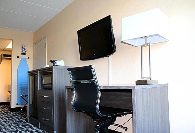 스탠다드 룸 킹사이즈 침대, Baymont By Wyndham Springfield