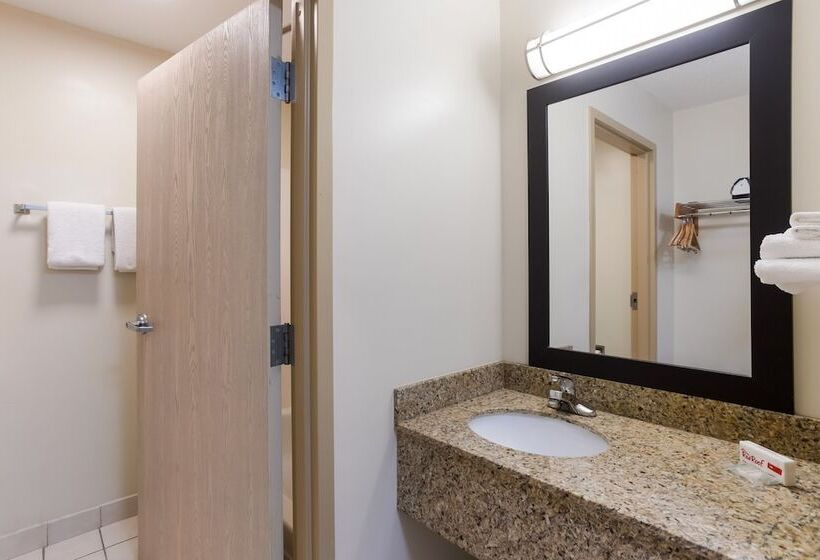 Номер Deluxe, Red Roof Inn London I75