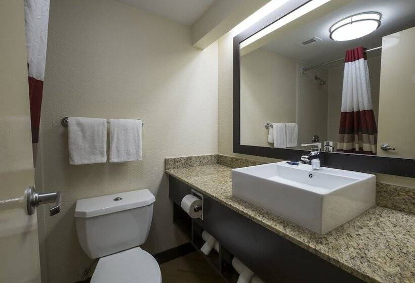 اتاق لوکس, Red Roof Inn Plus+ Houston Energy Corridor