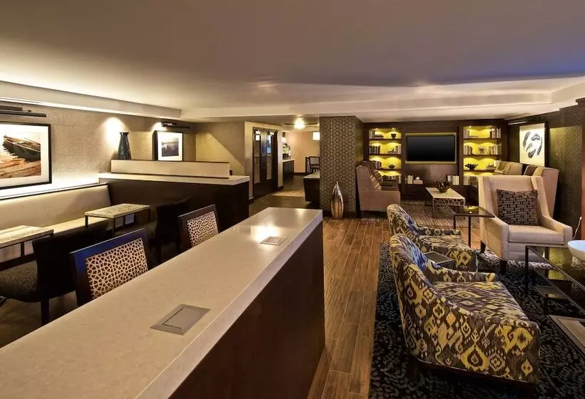 Club-huone, Sheraton Minneapolis West