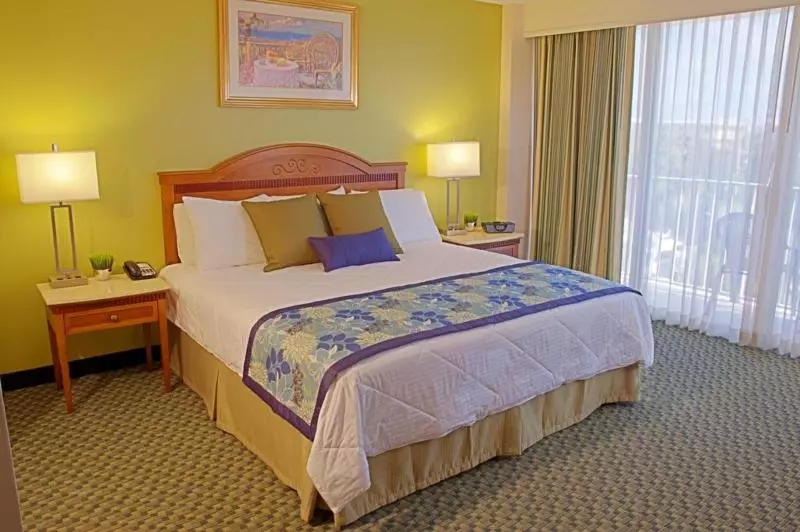 キングサイズベッドのスタンダードルーム, Courtyard By Marriott Key Largo