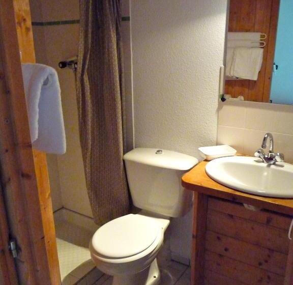 חדר בסיסי, Alsace Village