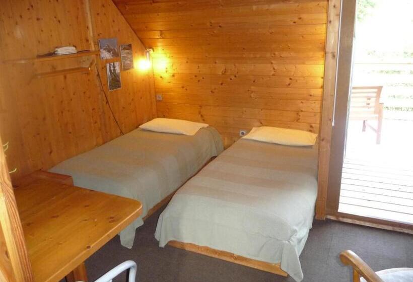 חדר סופריור, Alsace Village