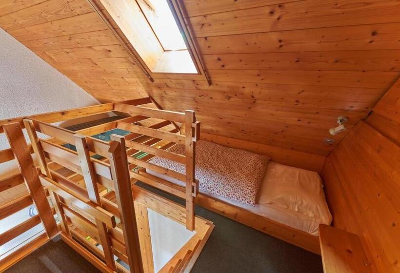 חדר סטנדרט לארבעה, Alsace Village