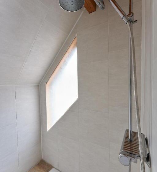 חדר סטנדרט לארבעה, Alsace Village